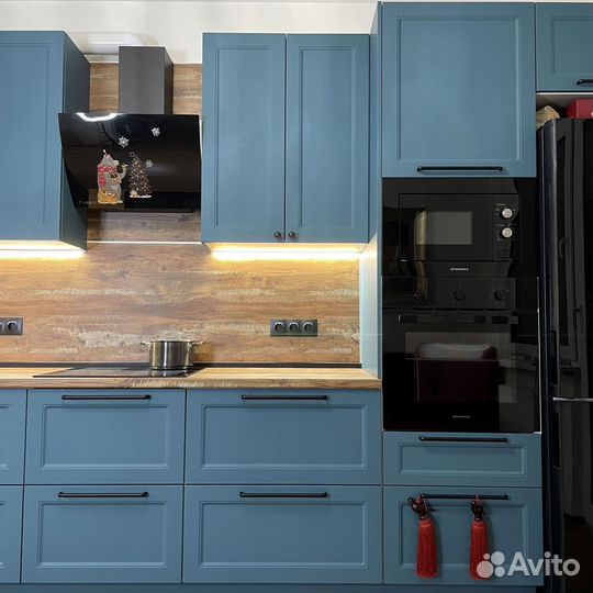 Кухня современная на заказ. Доставка и сборк