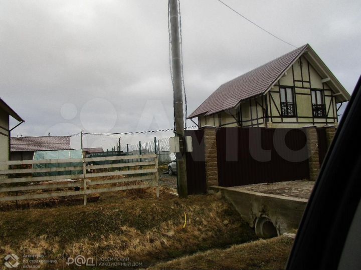 Коттедж 131,3 м² на участке 10 сот.