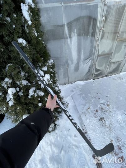 Клюшка хоккейная