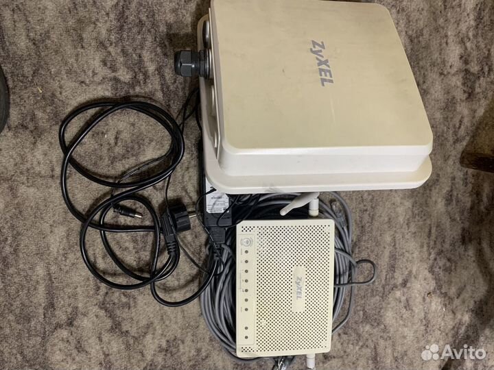 Wi-Fi роутер zyxel LTE6101