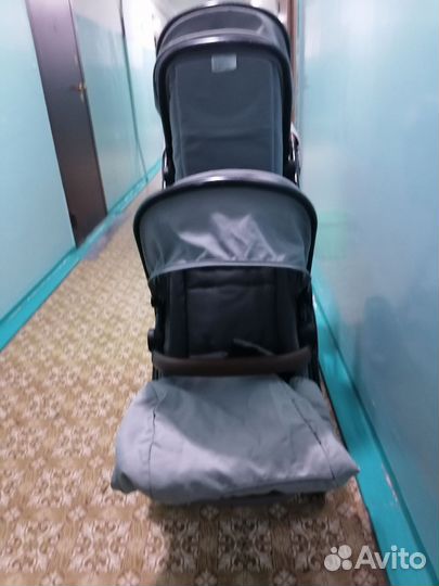 Прогулочная коляска для двойни или погодок, б/у