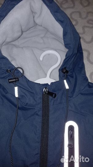 Новая демисезонная куртка
