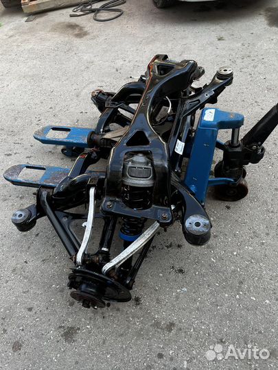 Touareg 1 задний подрамник в сборе