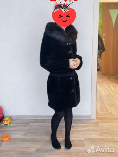 Шуба мутоновая с капюшоном
