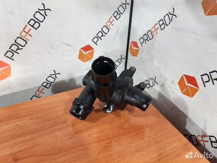 Термостат Mercedes C-Class W205 OM651 2.2 CDI 2016