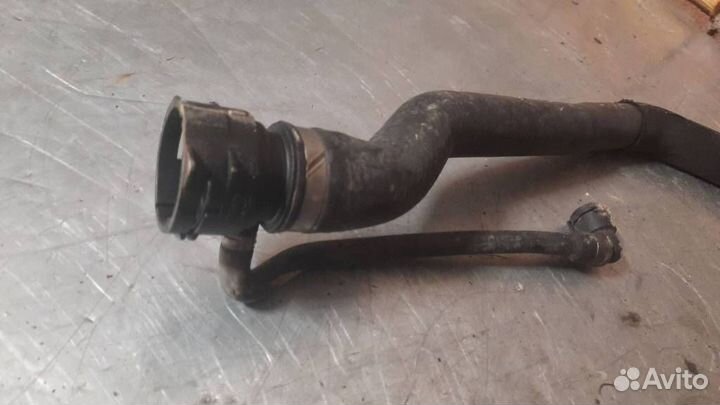 Патрубок охлаждения BMW 3 E90/E91/E92/E93 2006