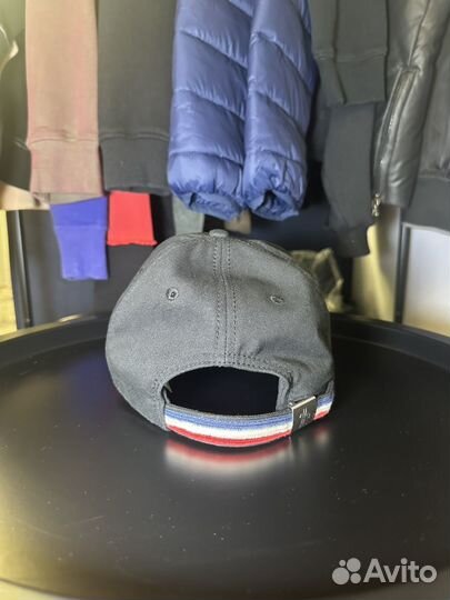 Кепка moncler