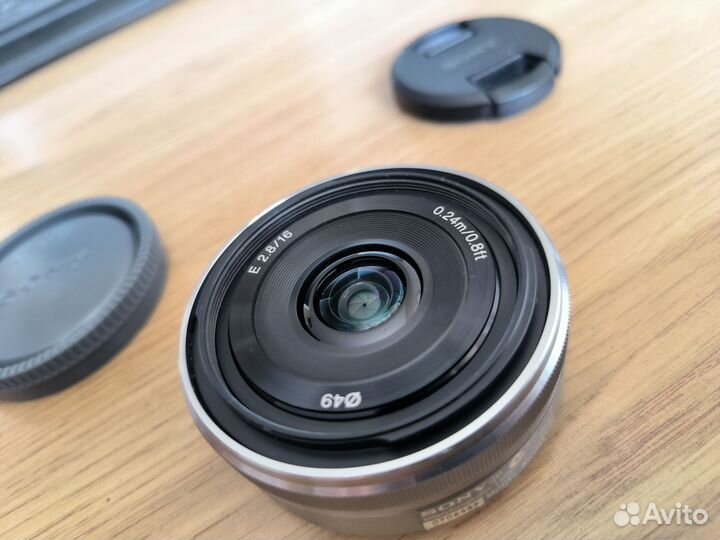 Sony 16 mm f 2.8 OSS