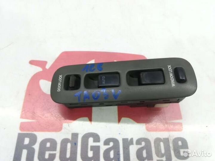 Блок управления стеклоподъемниками передний левый