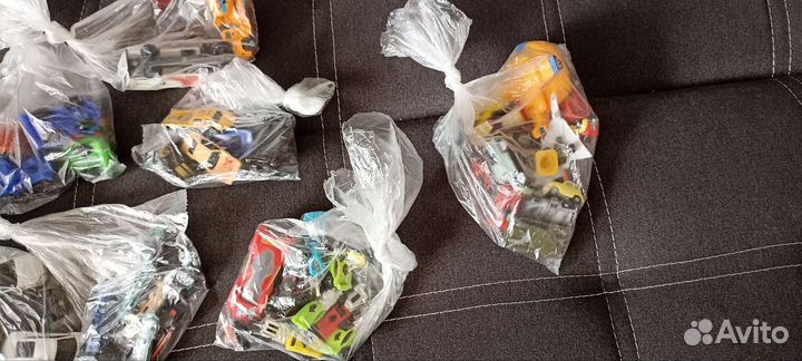 Коллекционные машинки (маленькие)