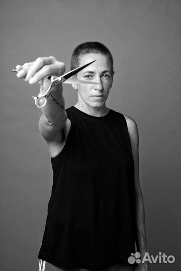 Ассистент парикхмахера, администратор в барбер шоп