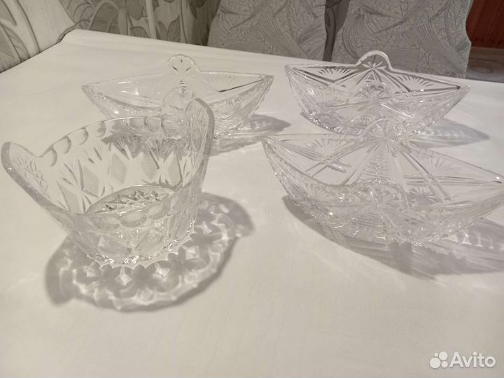 Хрустальные ладьи и конфетница