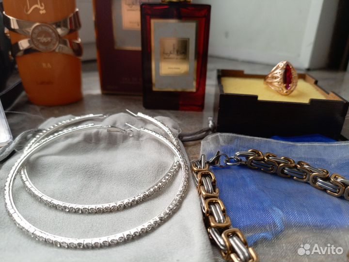 Косметика+бижутерия пакетом новая