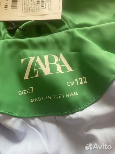 Куртка прорезинена zara 122