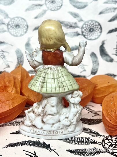 Девочка фарфор германия графенталь статуэтка