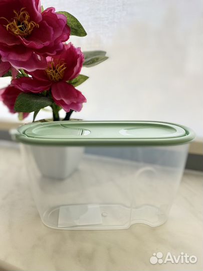 Ёмкость контейнер для сыпучих продуктов 0.9л