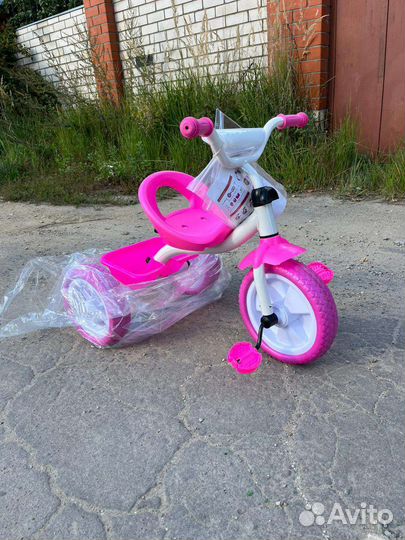 Детский трехколесный велосипед новый