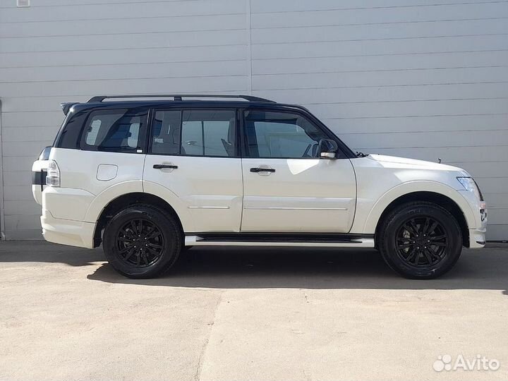Mitsubishi Pajero 3.8 AT, 2019, 56 км