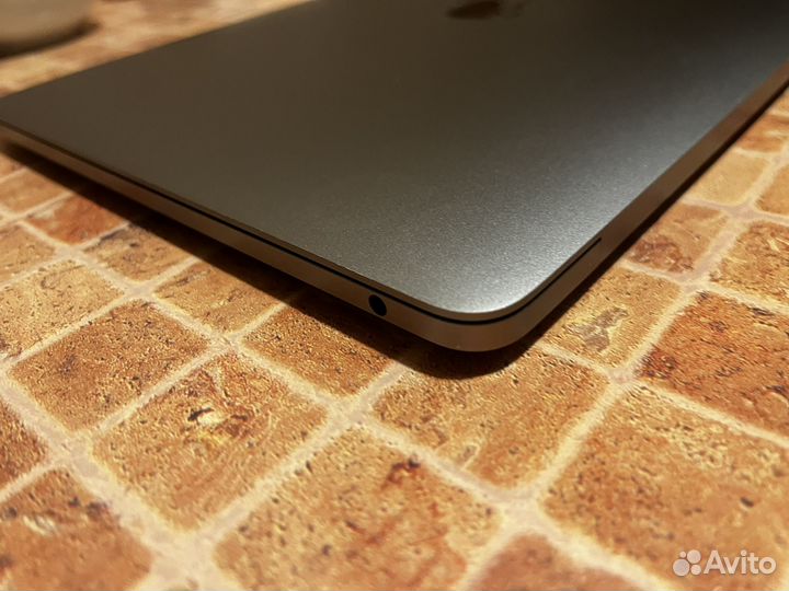 Macbook Pro 2017 в отличном состоянии