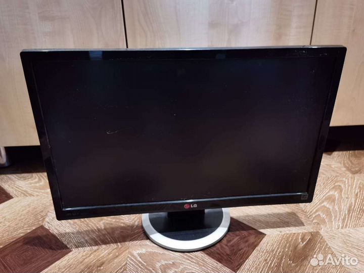 Монитор-телевизор 22 ips LG Full HD