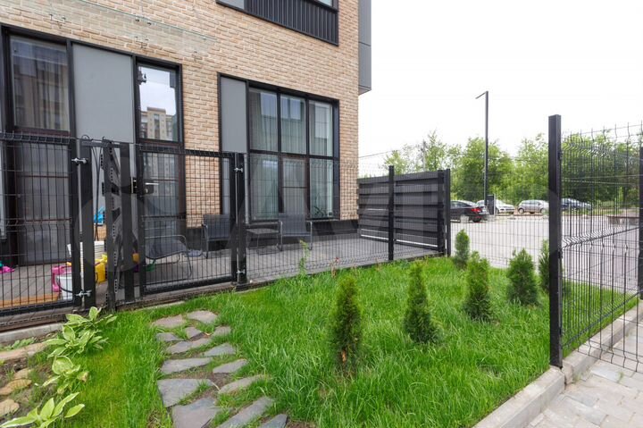 2-к. квартира, 76,1 м², 1/12 эт.