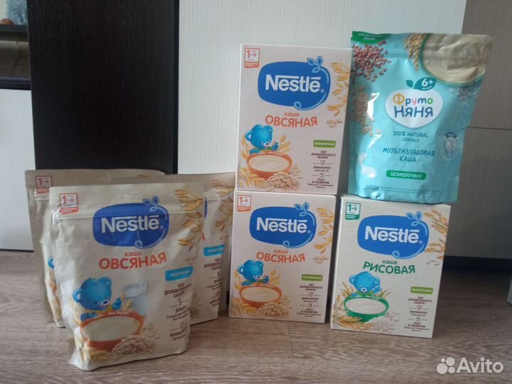 Детские каши Нестле и фруто няня (безмолочная)