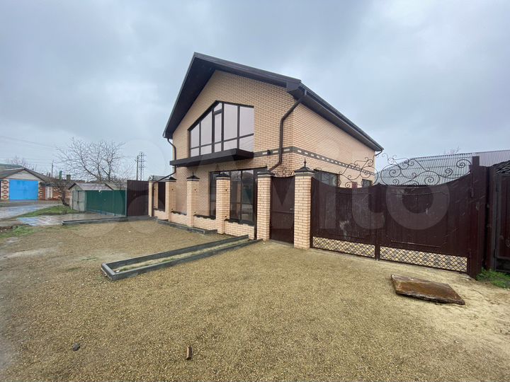 Дом 187 м² на участке 3 сот.