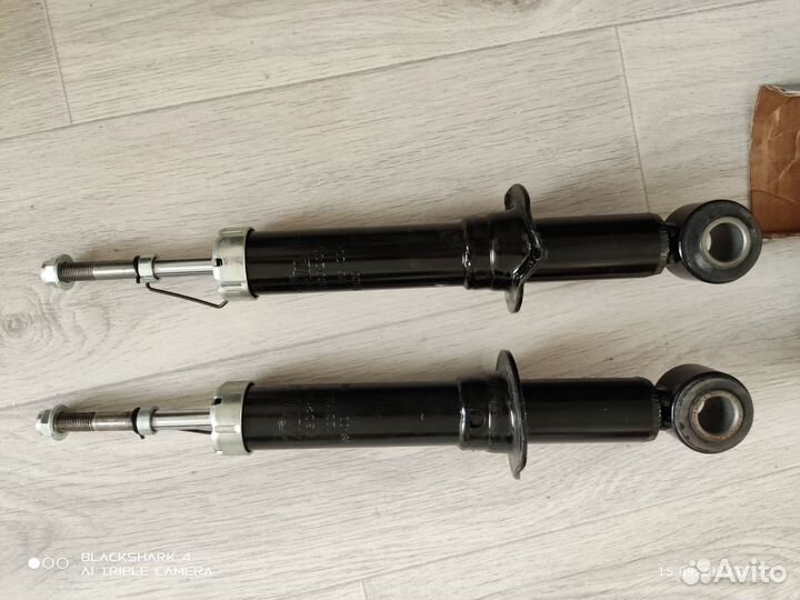 Задний амортизатор для Тойоты