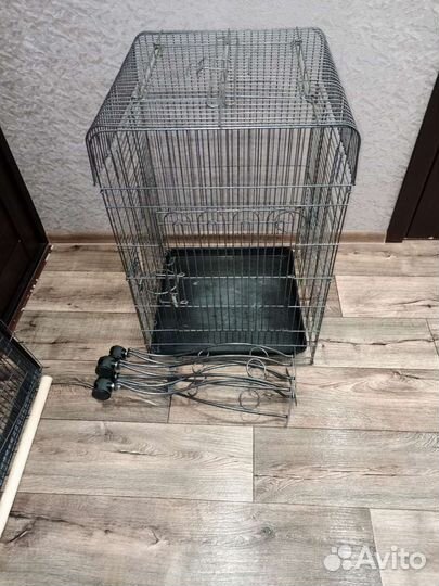 Клетка для крупного попугая