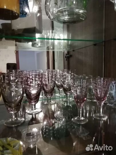 Фужеры и рюмки на ножке