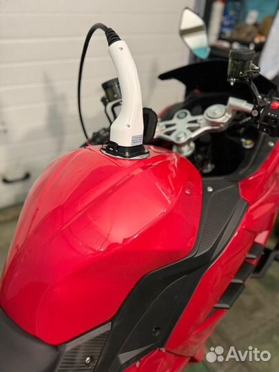 Электромотоцикл 5000w 120ah Ducati