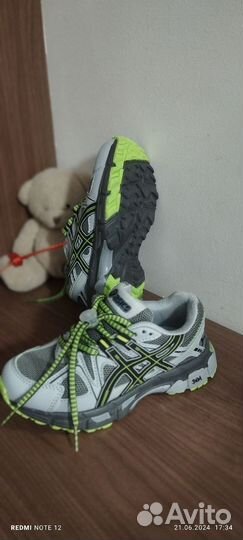 Кроссовки asics детские 33