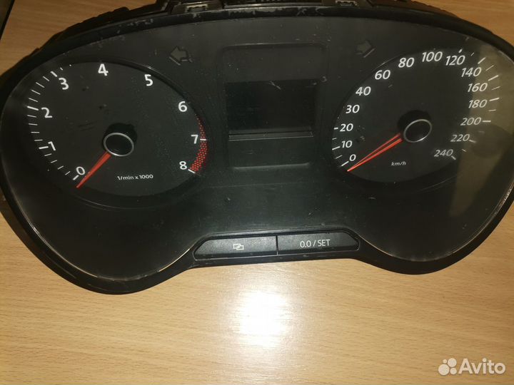 Панель приборов Polo