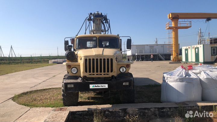 Урал 4320 с КМУ, 2001