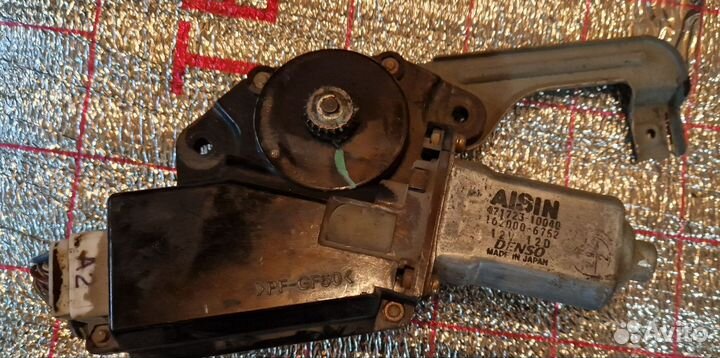 Моторчик заднего дворника на Секвою, пер.поколения