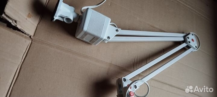 Лампа настольная