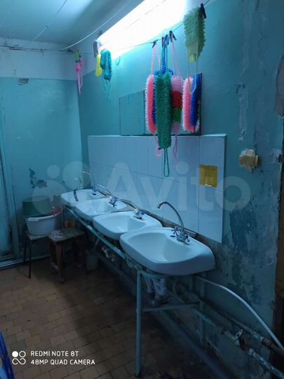 Комната 12,9 м² в 8-к., 2/5 эт.