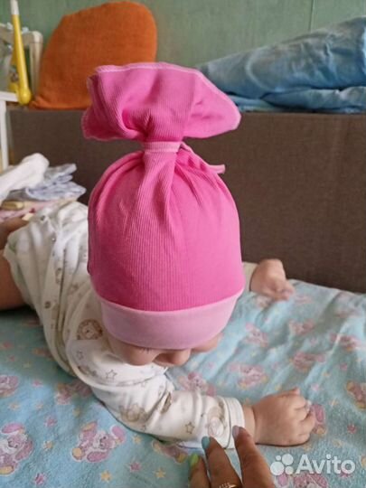 Шапочка для девочки новая