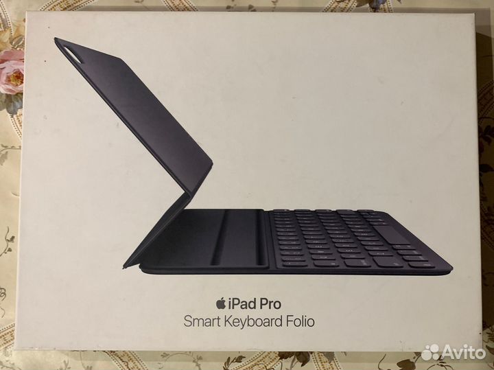 Чехол-клавиатура Apple SMART Keyboard Folio