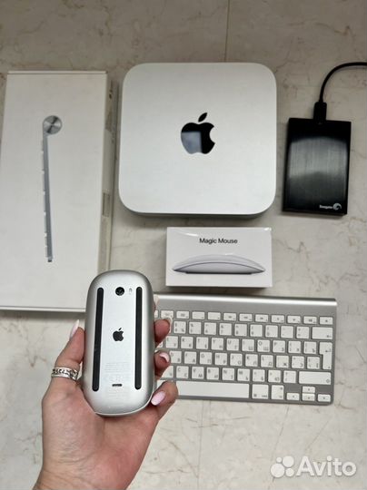 Apple Mac mini, magic mouse 3, keyboard, Hdd 1tb