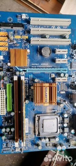 Материнская плата