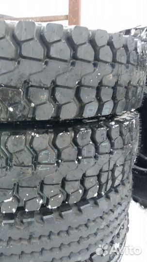Pirelli Carrier 12.00 R24 160K