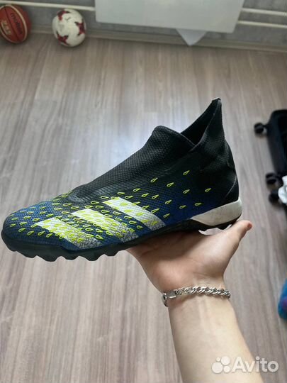 Adidas predator сороконожки