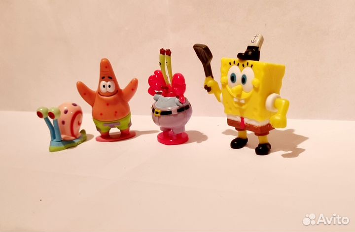 Фигурки из киндера «Губка Боб»-3+1