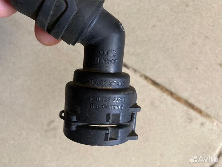 Шланг ож с муфтой слева спереди Audi A6 4G0122109A