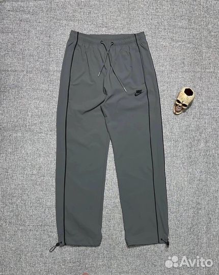 Спортивки Nike