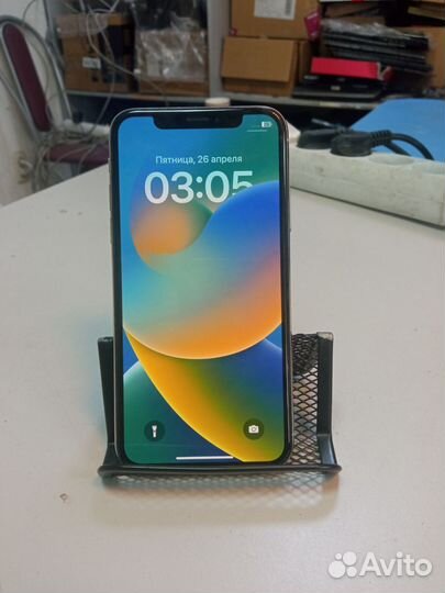 iPhone X, 64 ГБ