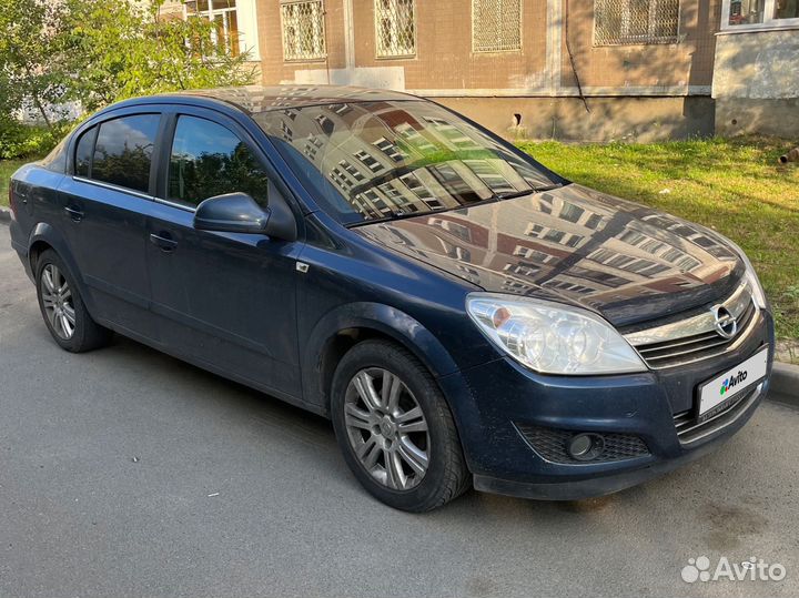 Opel Astra 1.8 МТ, 2010, 300 000 км