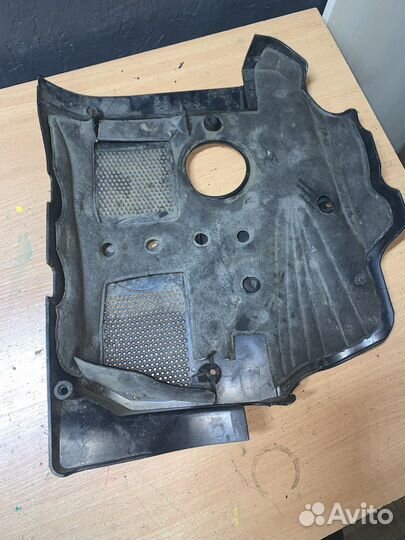 Накладка на двс Passat B5 1996-2000