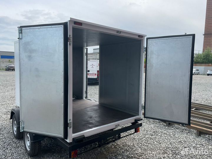 Прицепы с фургоном двухосные (одноосные) и Реф